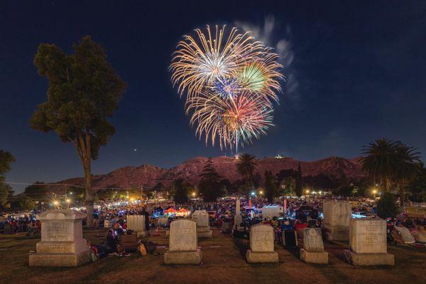 2023 Front Row Fireworks fundraiser! Photo by Julian V. Jolliffe Photography