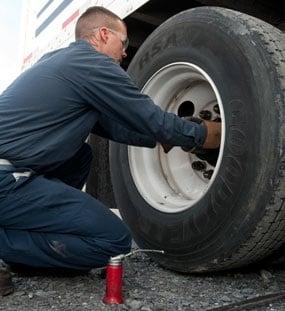 Service Tire Truck Ctr