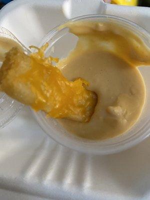 Gouda sauce with the cheese fries