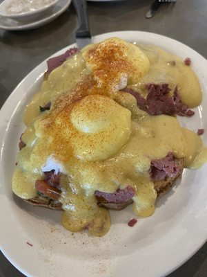 Irish Benedict (pro move...sub rye bread for the English muffin)