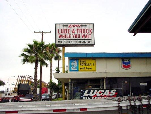 Zippy Lube A Truck