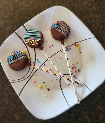 Birthday Oreos Pops