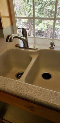 Faucet replacement/install