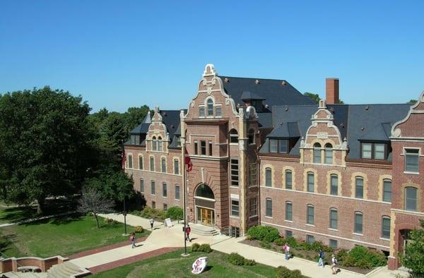 Old Main, Grandview Univesity