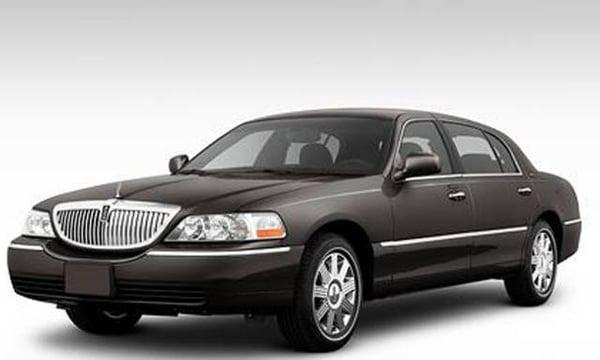 Luxurious Lincoln Towncar