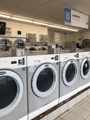 Row of $2.75 washing machines.