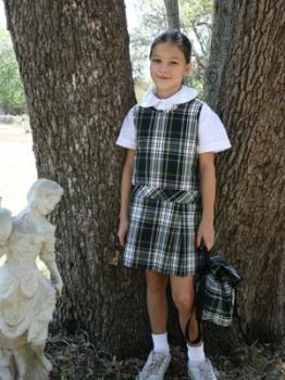 Top -quality school uniforms. Our uniforms have double seams and generous hems, so that garments can be made one size larger.