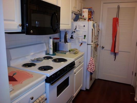 Detail cleaning to Kitchen area after our arrival