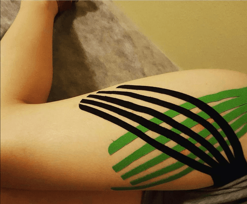 Kinesiotape technique on cheerleader