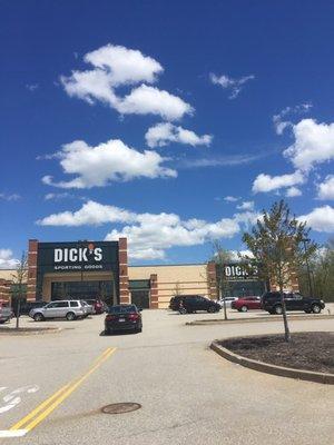 Dick's Sporting Goods of Northborough -- Northborough Crossing : 5102 Shops Way, Northborough                Storefront