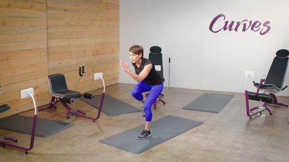 Jump start your workouts with this thigh and glute burner from our CARDIO CLASS.