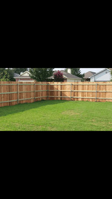 signature fence with 3-rails and metal post