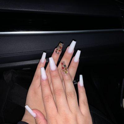 Q Nails