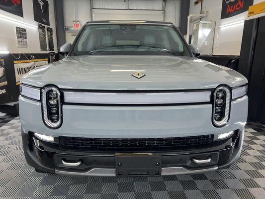 Rivian r1s received full frontal xpel Paint Protection.