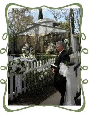 Garden wedding at Heritage House Weddings