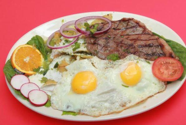 Chilaquiles verdes con carne azada