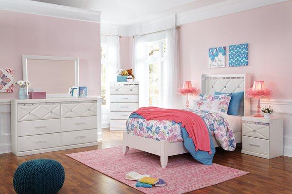 Bedroom Sets starting at $19.99 a week.