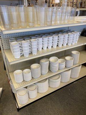 Plastic dinnerware