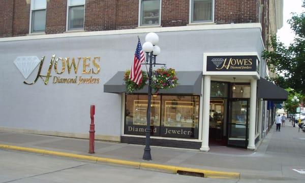 Howes Diamond Jewelers