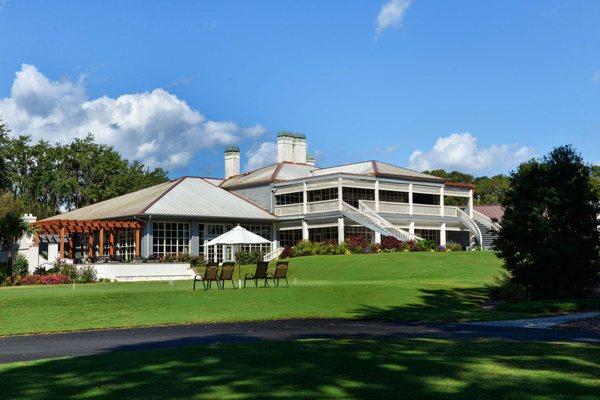 The Dataw Island Clubhouse is home to the Pub (casual dining), Tide's Edge Grill (formal dining), a Golf Pro Shop, and meeting spaces.