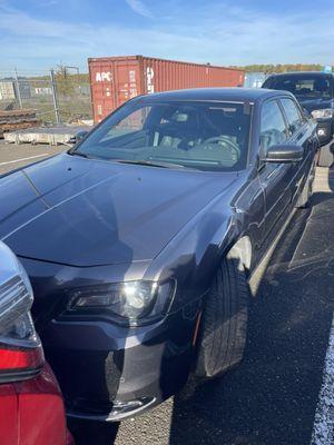 Chrysler 300s windshield replacement