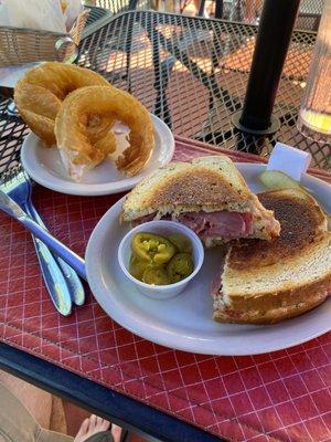 Ruben and onion rings