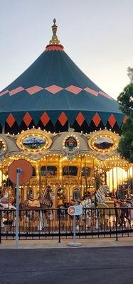 Carousel September 2023