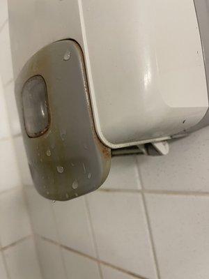 Soap dispenser