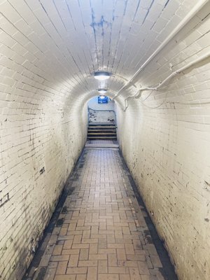 SEPTA Devon Station -- tunnel between platforms