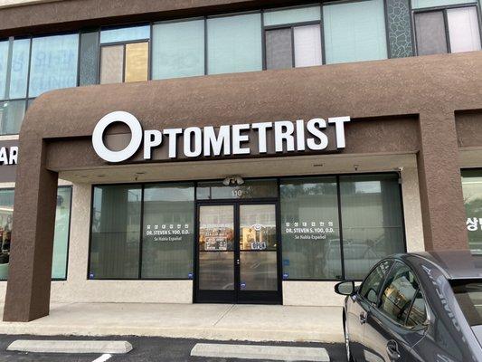 Dr Yoo's Optometry store front in Garden Grove, CA