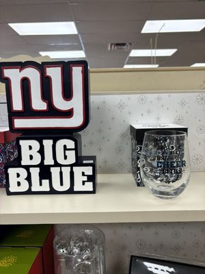 giants & eagles merch