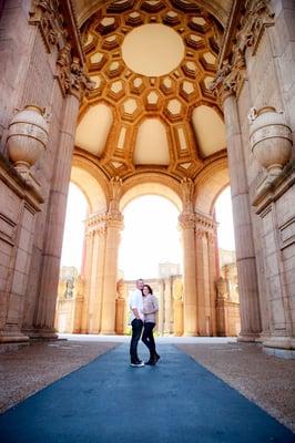 Engagement photo session at the Palace of Fine Arts