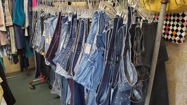 Great selection of women's jeans, designer labels!