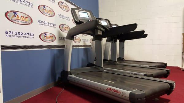 Life Fitness Elevation Discover Si Treadmills 2014 Models