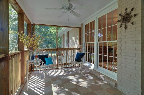 I think this is my favorite part of the whole house. Great place for a cup of tea and conversation in the morning.