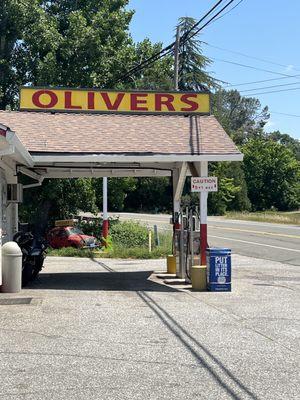 Hospitable station that let us wait for AAA tow truck right where we stopped our car with a rear flat tire.