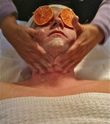 Personalized Organic Facials at Herbonique Spa!