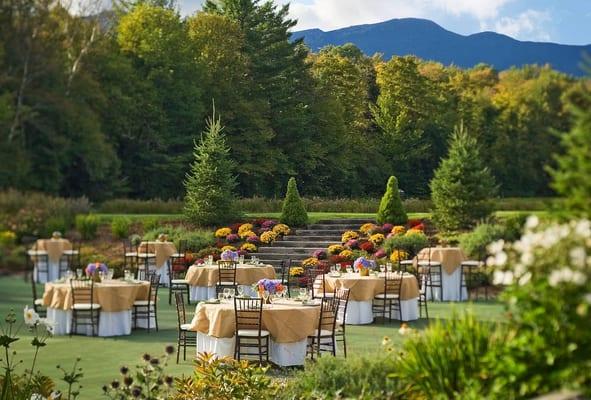 Complimentary meeting, event and wedding planning services. Our expertise covers the entire state of Vermont.