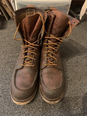 877 Boots