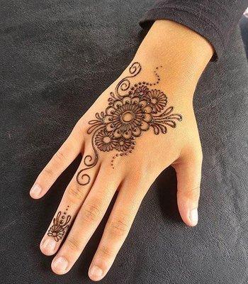 HENNA TATTOOS