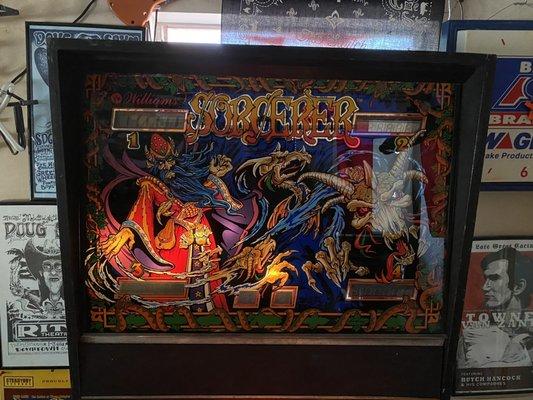 Williams Sorcerer Pinball Machine