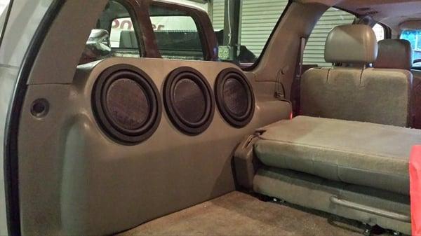 3-10" Subs in Suburban XL