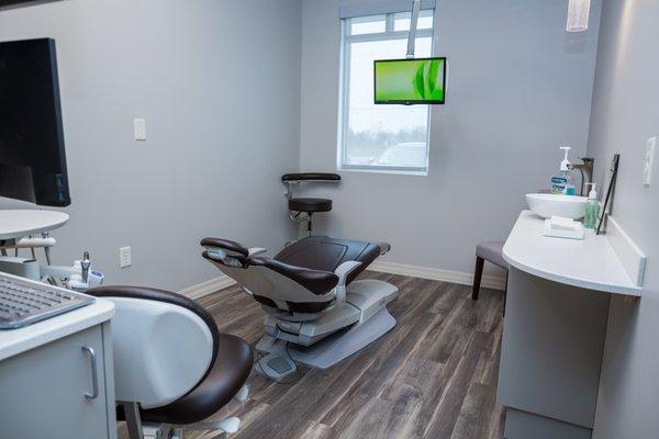 Lewis Center Office - Patient Exam Room