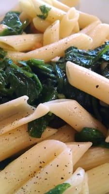 Penne Aglio Olio w/ Spinach