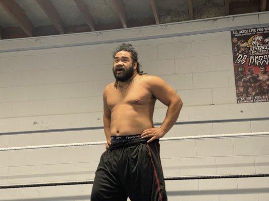 Guest trainer Jacob Fatu teaching the class about what it takes to make it in this business.