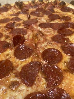 Large Pepperoni Pizza