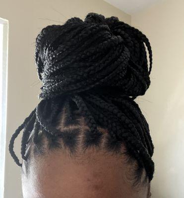 Small knotless braids on short hair