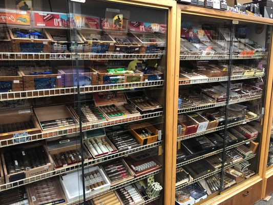 Cigarette & Cigar Outlet