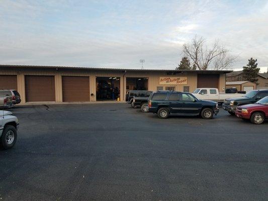 Front view of shop & partial of parking lot