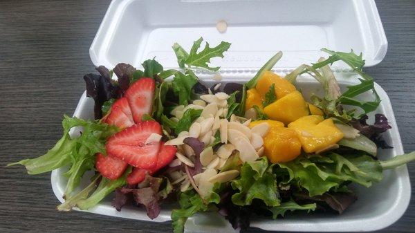 mango strawberry salad